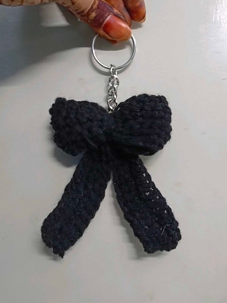 Crochet Bow Keyrings - 2