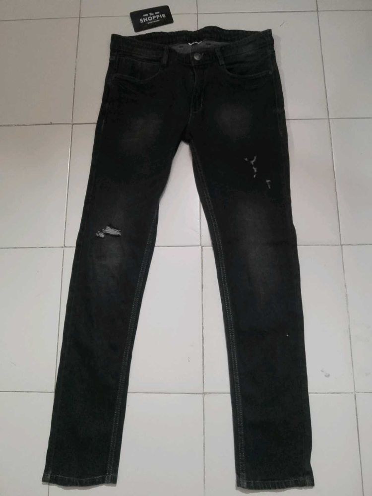 Stylish Black Distressed Jeans