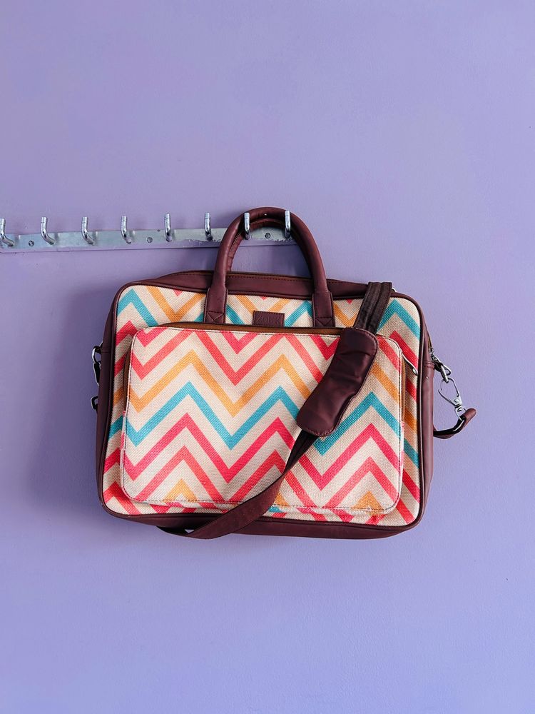 Zouk Laptop Bag