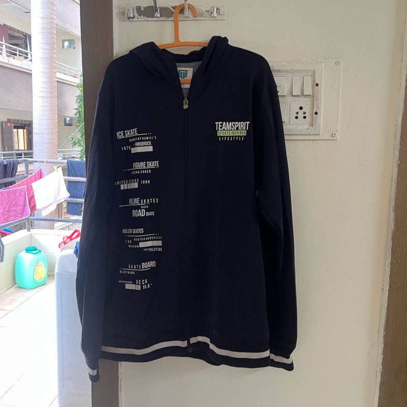 TeamSpirit Black Zip-Up Hoodie (L)