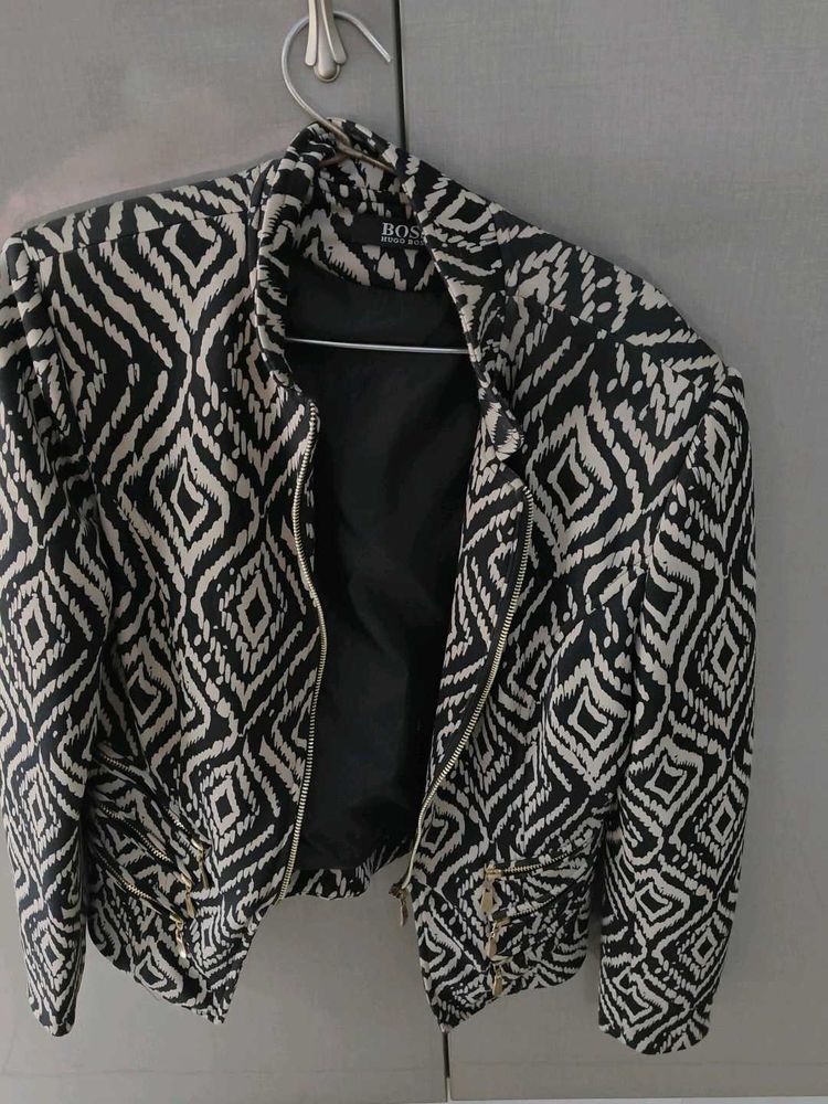 Stylish Black &amp; White Patterned Biker Jacket