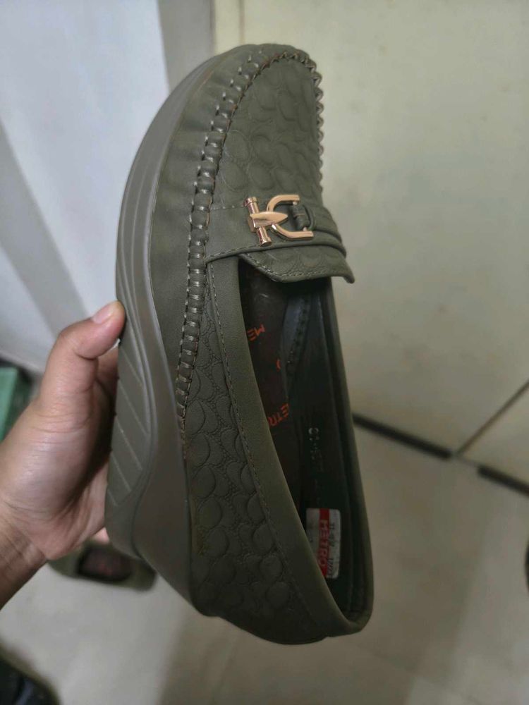 metro shoe free delivery