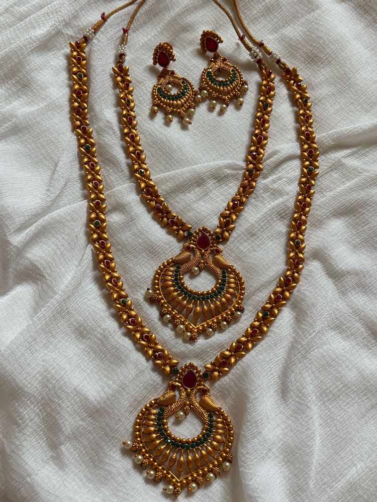 Exquisite Vintage Gold Necklace &amp; Earring Set