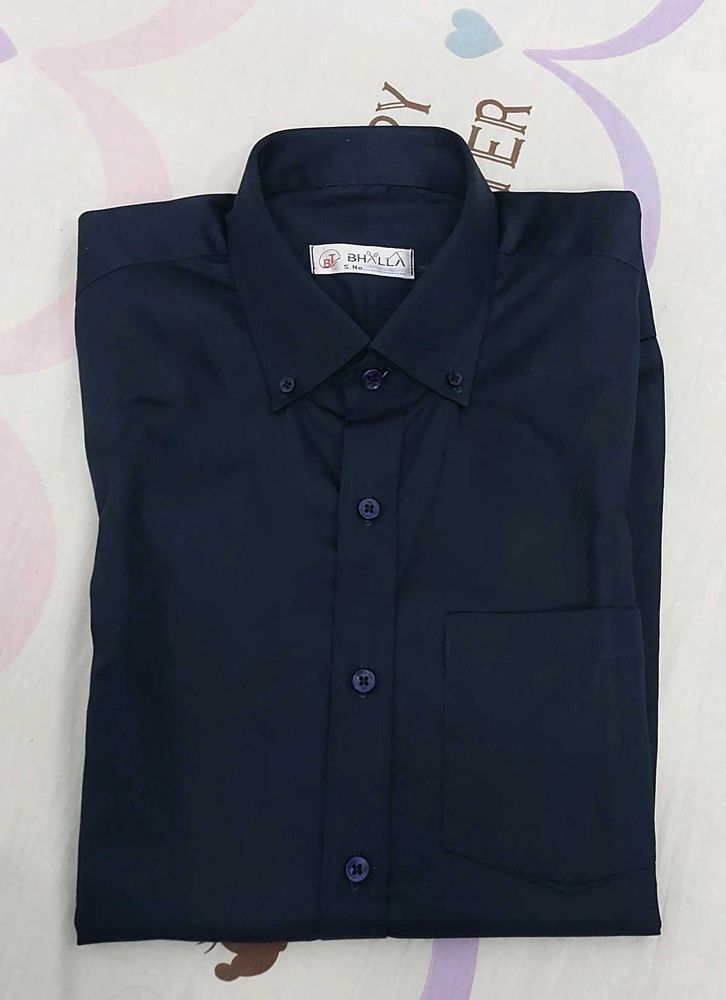 Men's Classic Navy Button-Down Shirt
