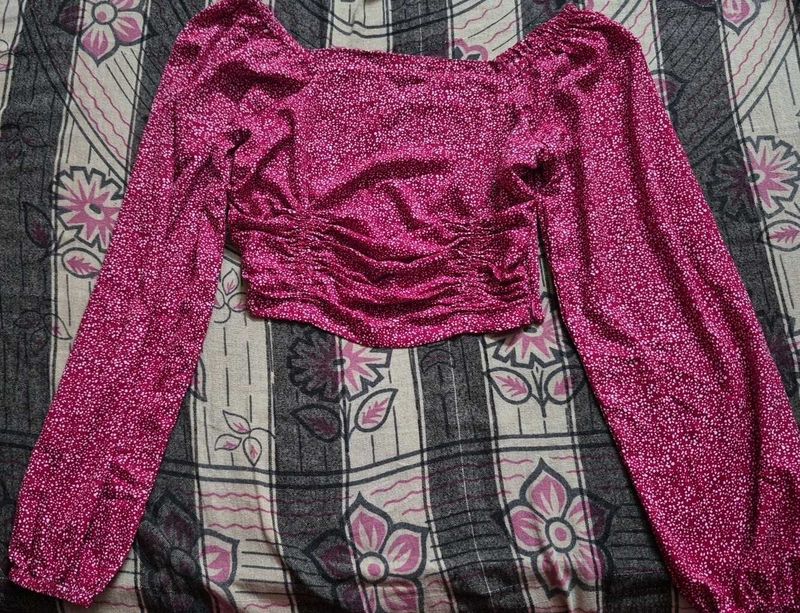 Chic Pink Floral Ruched Cropped Top