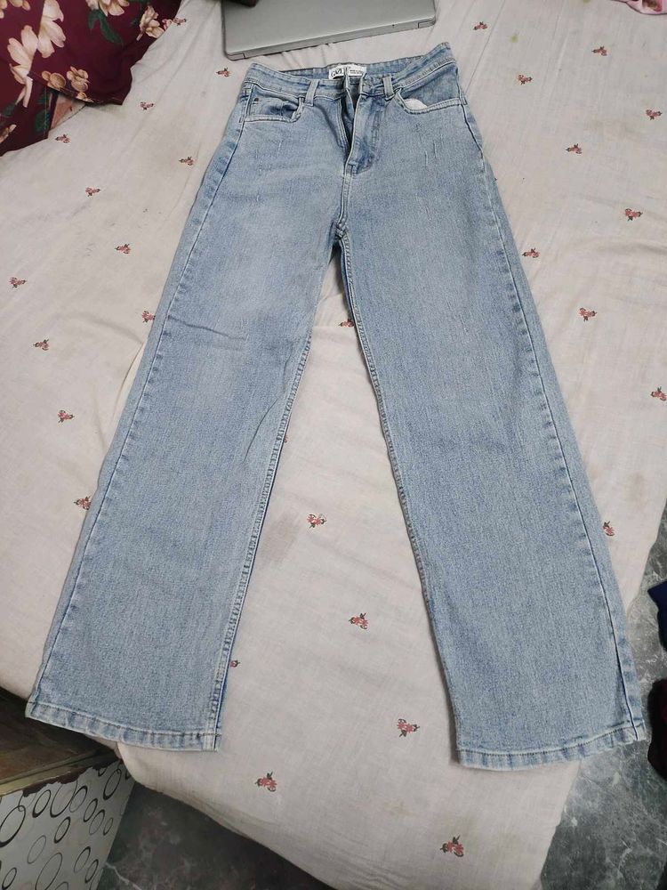 Light Wash Wide Leg Jeans
