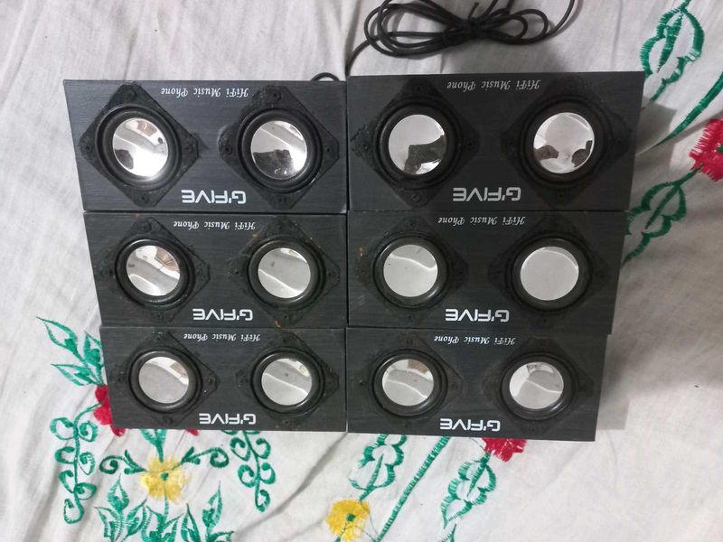 5 Pis Get 1 Free Speaker Good And Running Conditio