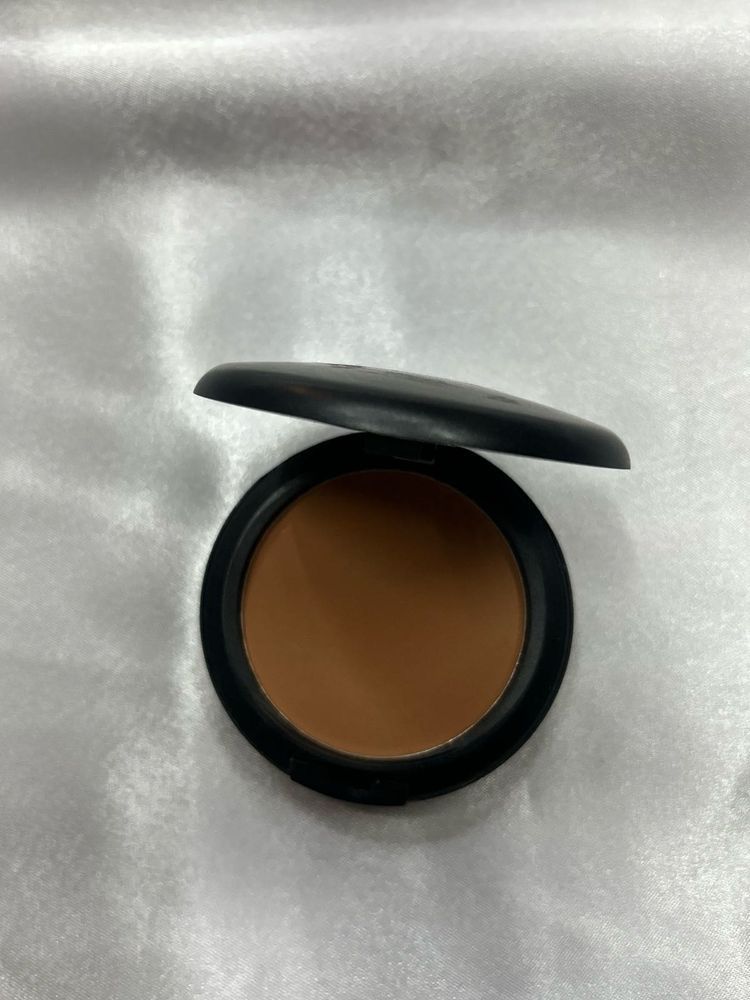 MAC Powder Foundation mac50