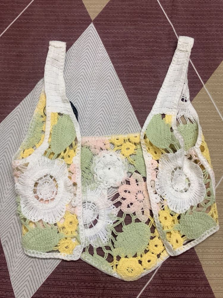 Crochet Floral Crop Top Vest