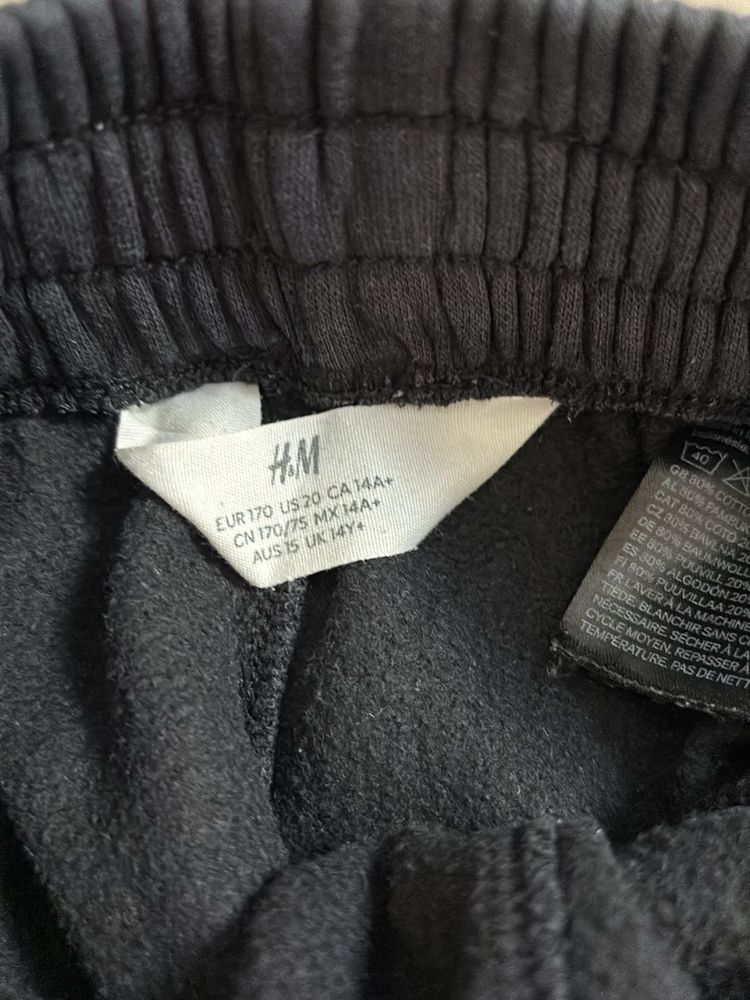 Comfortable Black Athletic Shorts