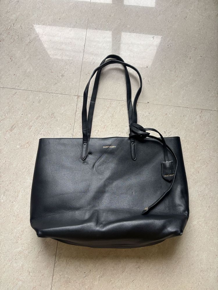 SAINT SCOTT tote bag with detachable wrislet