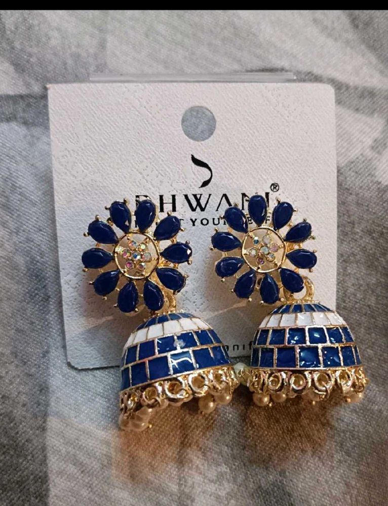 Stunning Blue &amp; White Jhumka Earrings