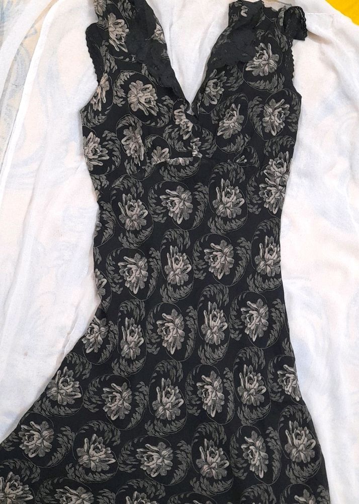 PRICE DROP! VINTAGE LITTLE BLACK DRESS 💗