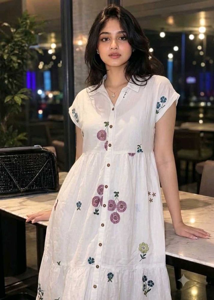 New not used White cotton Cherry Print Shirt Dress