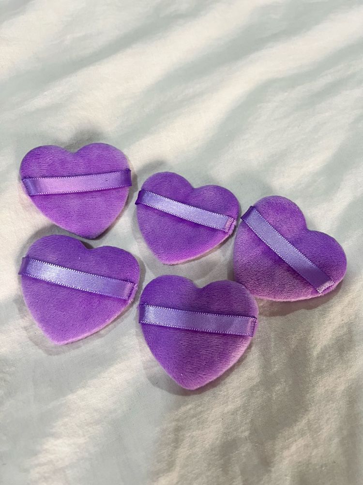 💜Set of 5 Heart Shaped Makeup Puffs