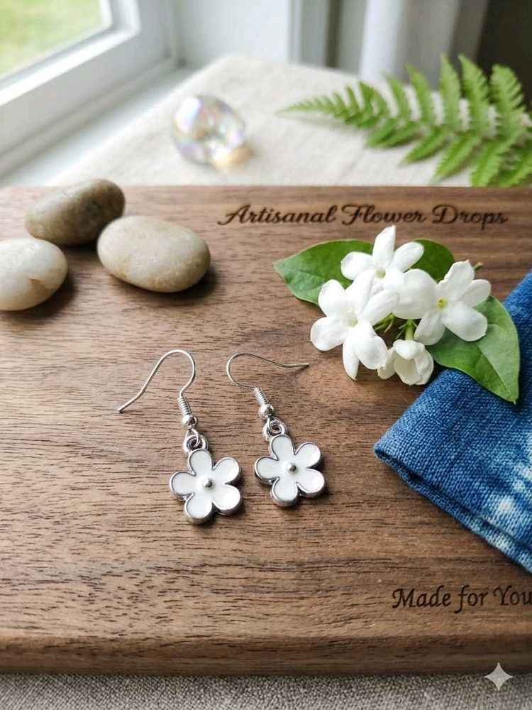 Handmade White Flower Dangle Earrings