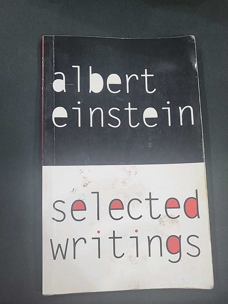 Albert Einstein: Selected Writings