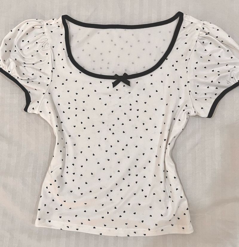 Fitted Heart Puff Sleeve Top
