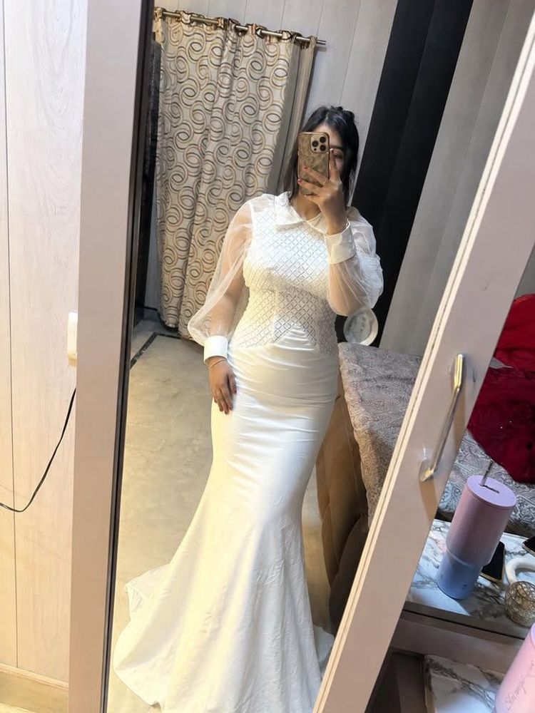 Elegant White Mermaid Gown🎀🦋