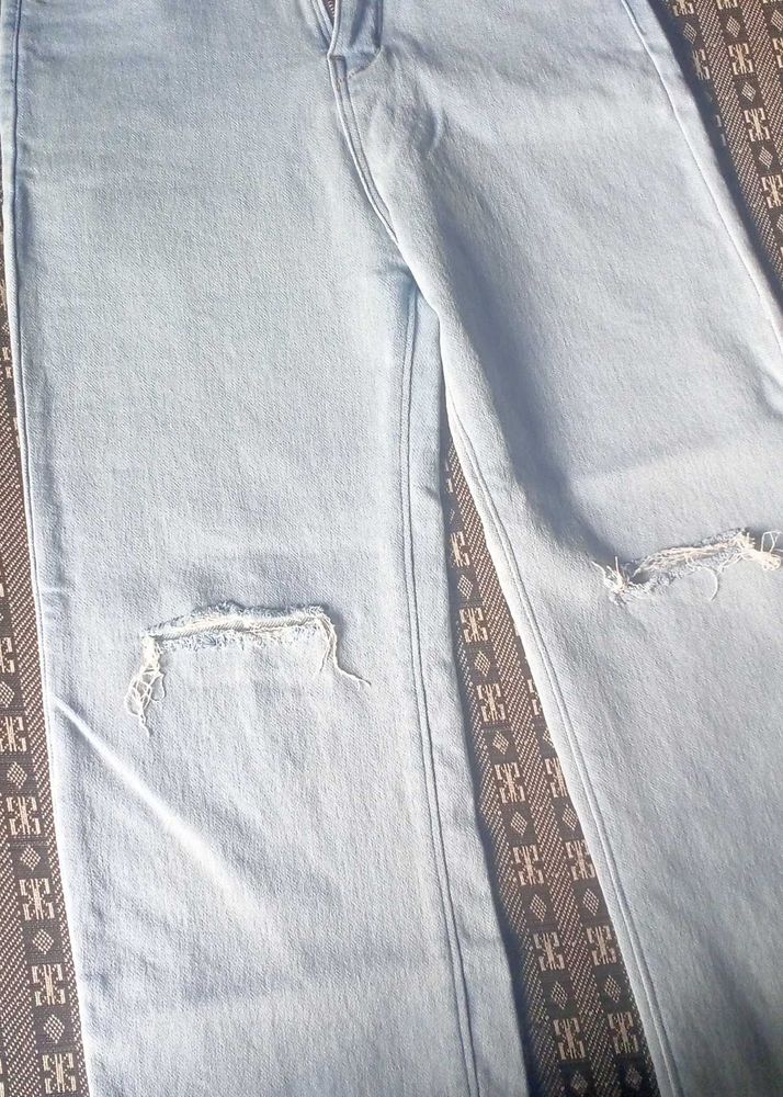 Light Wash Distressed Jeans