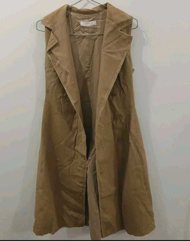 Sleeveless Trench Coat