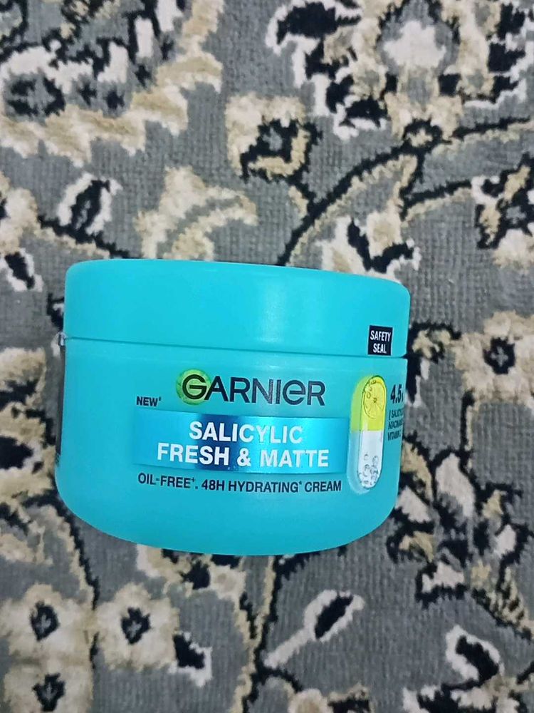 Garnier salicylic fresh and matte
