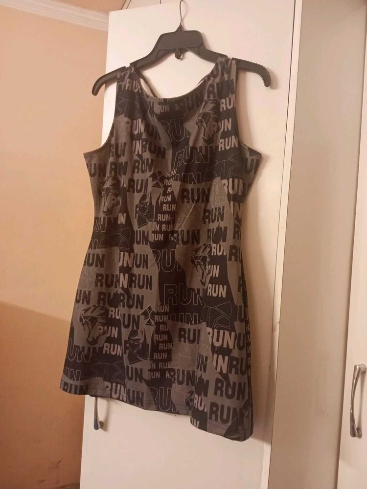 Graphic Print Sleeveless Dress