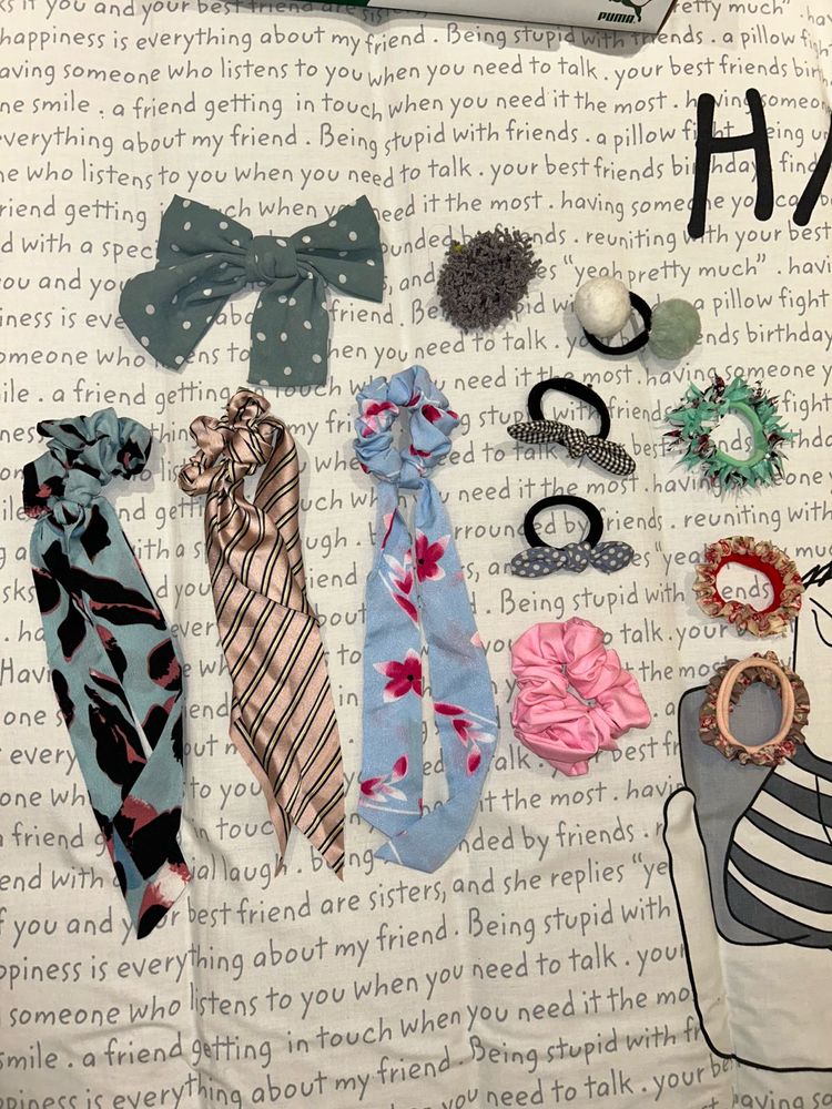 Assorted Combo Of 12 Hair Accessories