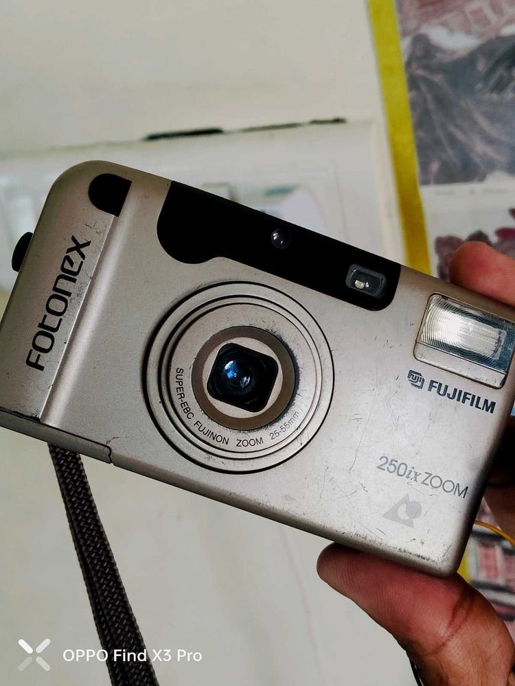 Fujifilm Fotorex 250ix Zoom Camera