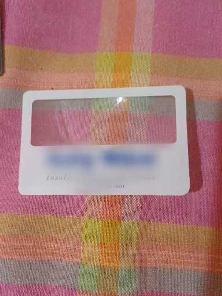 Credit Card Sized Magnifying Lens