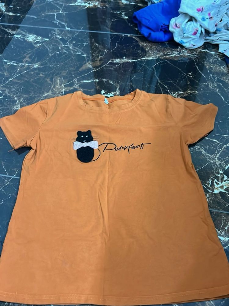 Cute Cat Graphic T-Shirt