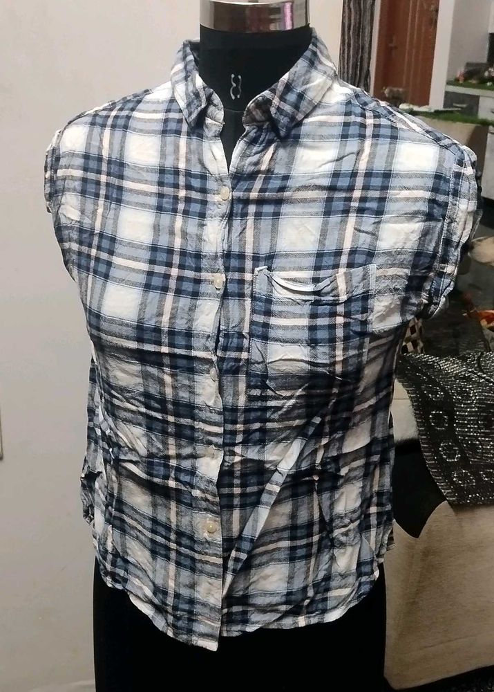 Plaid Sleeveless Shirt