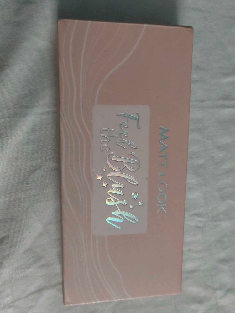 Matt Look Feel the Blush Palette