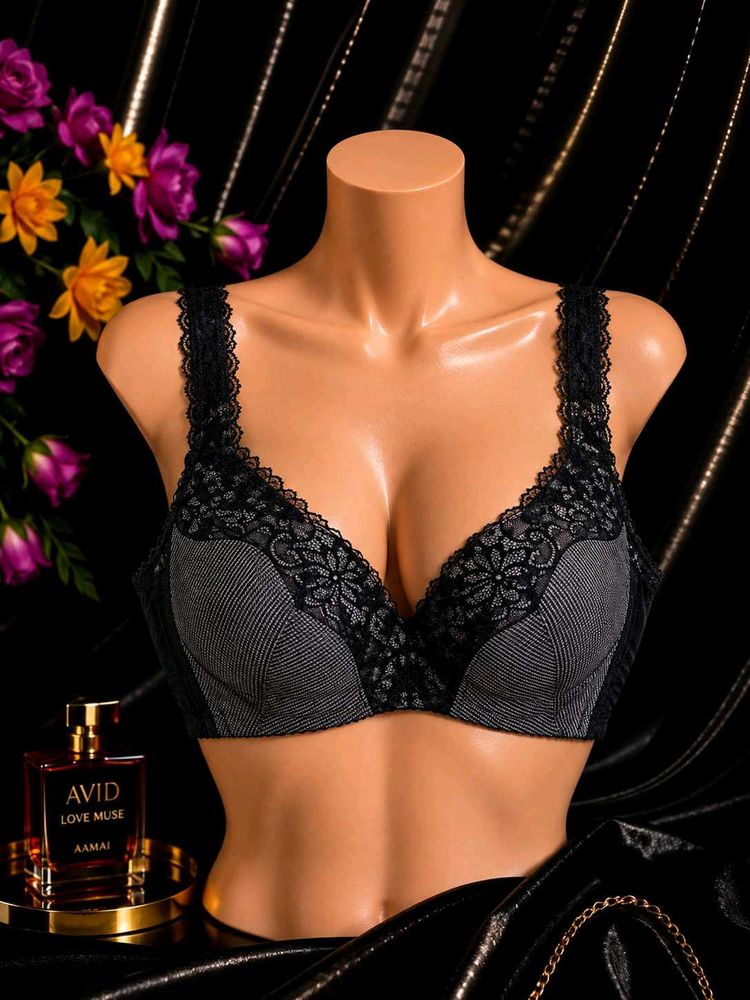 🇳🇿💫🎀Elegant Lace Trimmed Bra