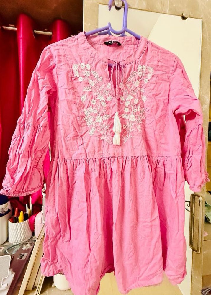 Pink Embroidered Cotton Kurta for Women