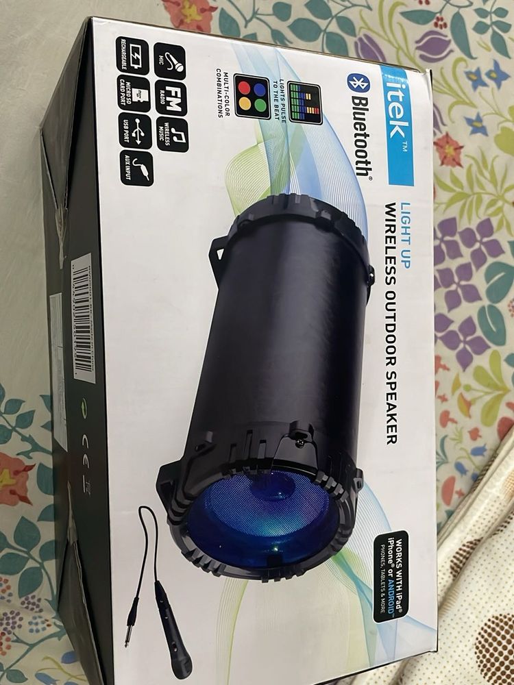 Itek Light Up Wireless Outdoor Speaker