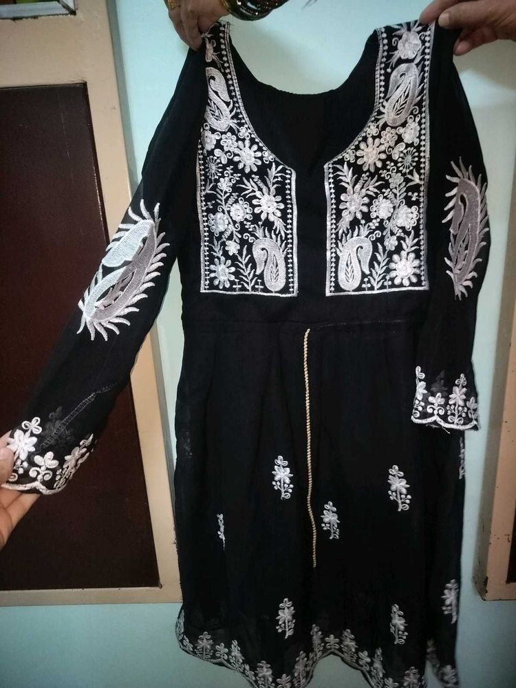 Embroidered Black Kurta
