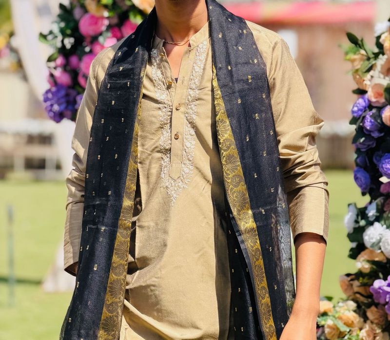 Men's Beige Kurta with Black Dupatta