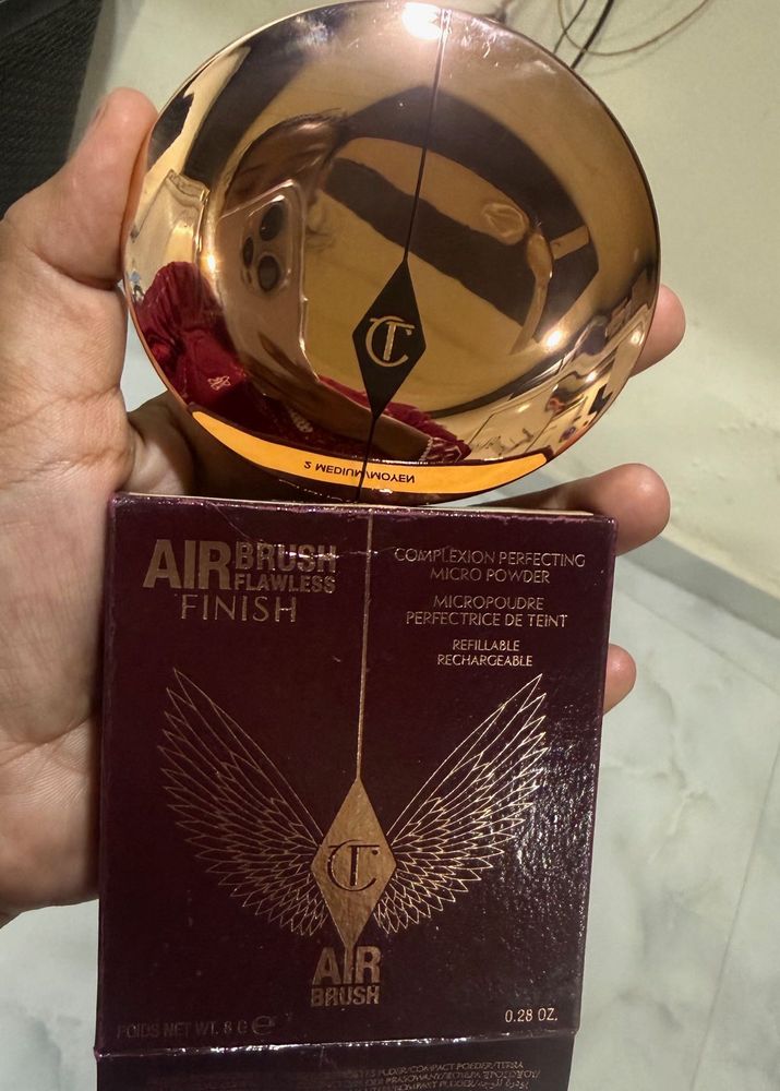Charlotte Tilbury Airbrush Flawless Finish Powder