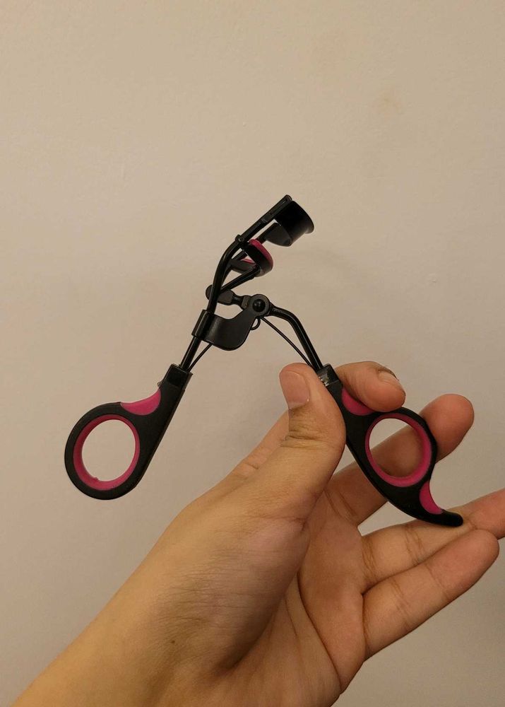 Eyelash Curler