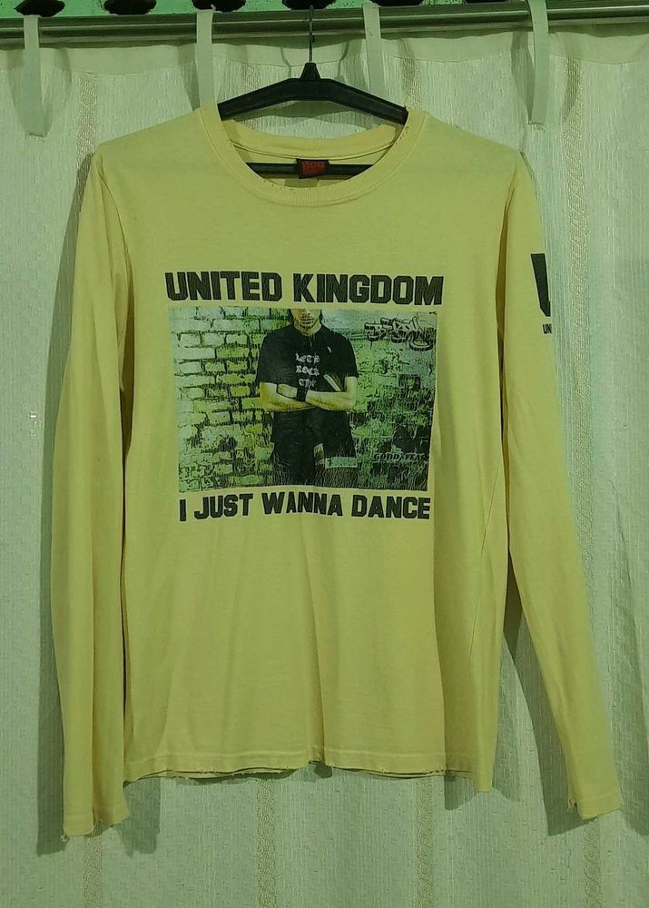 United Kingdom Long Sleeve Graphic Tee