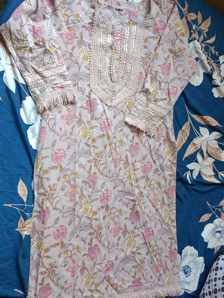 Beautiful Floral Print Kurta