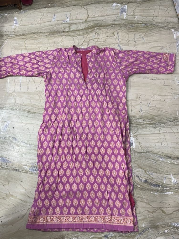 Purple Printed Kurta with Free Pants