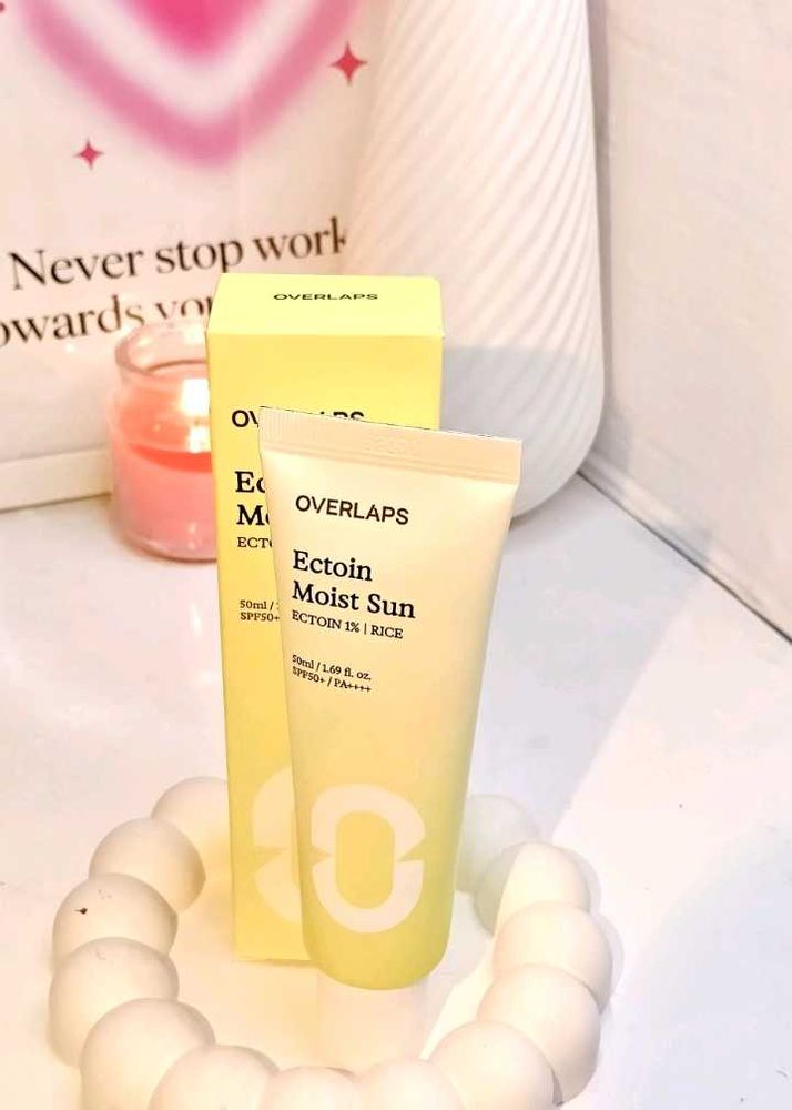 Overlaps Ectoin Moist Sunscreen SPF50+