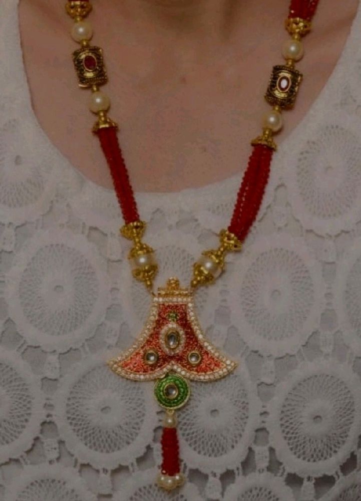 🆕Beautiful necklace set.              jewelry, necklace, women, forever21, beauty, beads, jaipurjewelry, chain, choker, earrings,