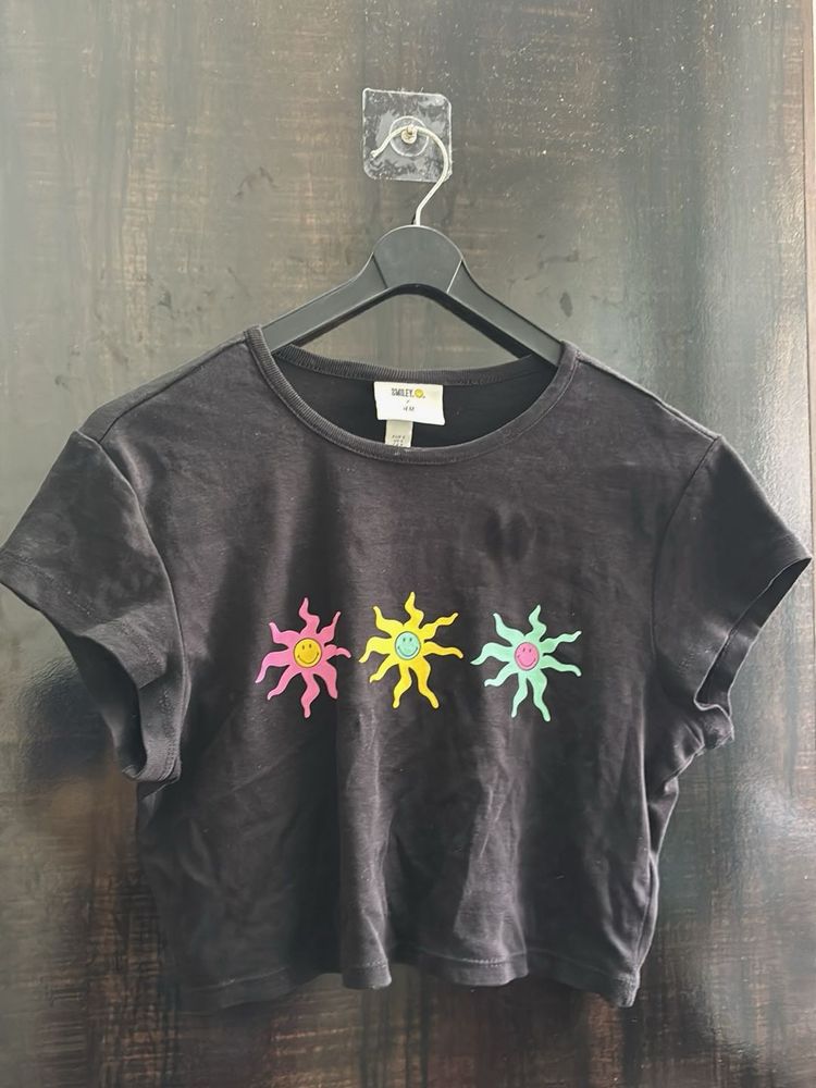 H&amp;M Graphic Crop Top