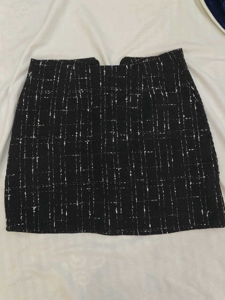Chic Plaid Mini Skirt