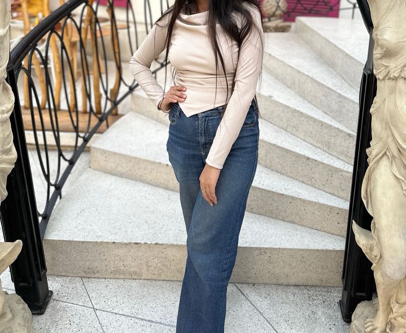 Chic Asymmetrical Neckline Top