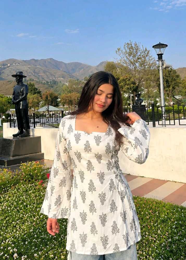 Chic White Printed Kurta