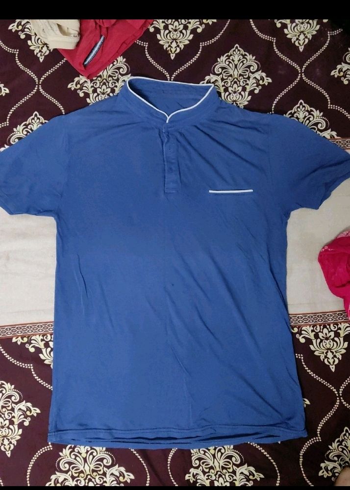Men Tshirt